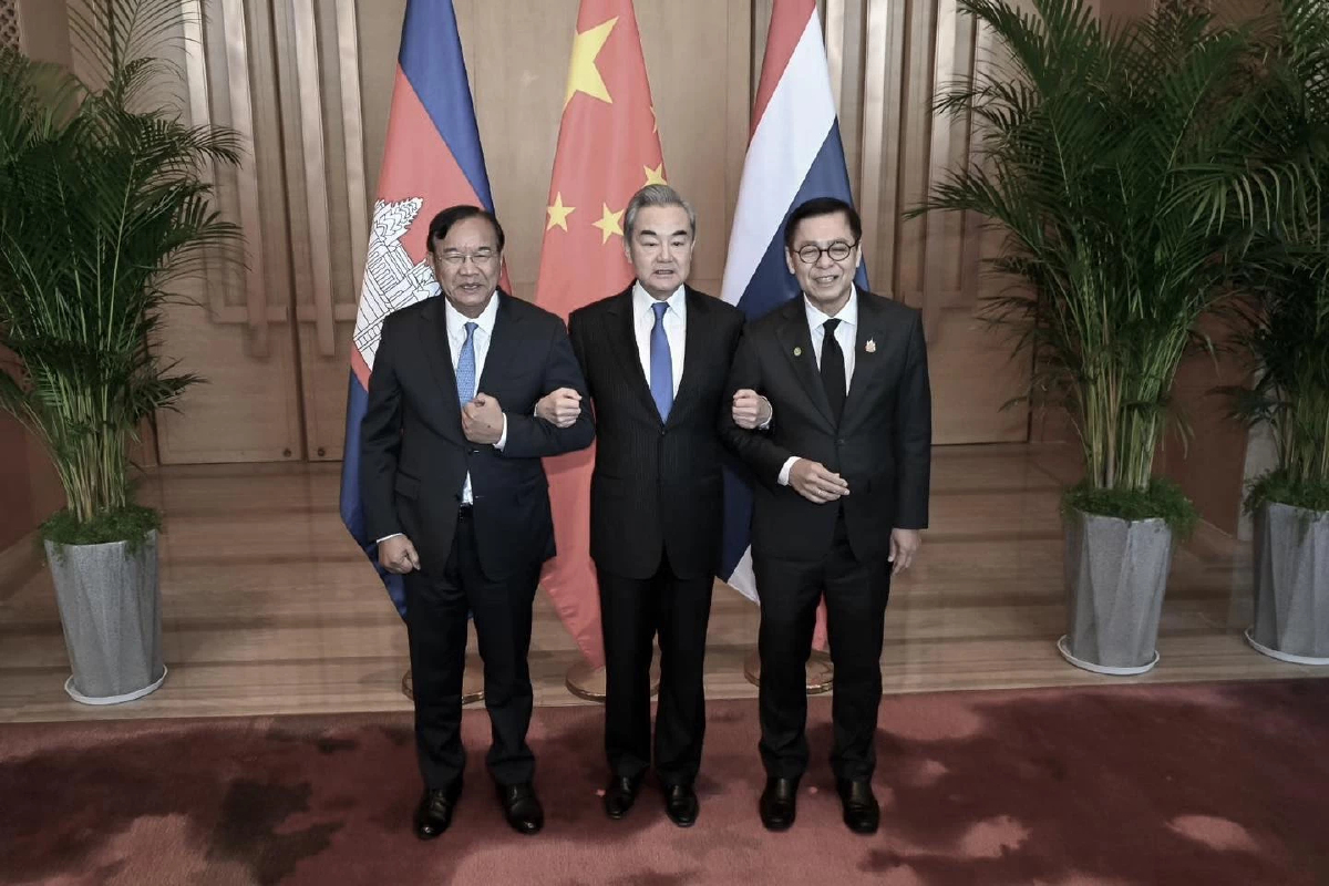 จีนพร้อมหนุนกัมพูชา-ไทย เก็บกู้ทุ่นระเบิด  เร่งหยุดยิงยั่งยืน