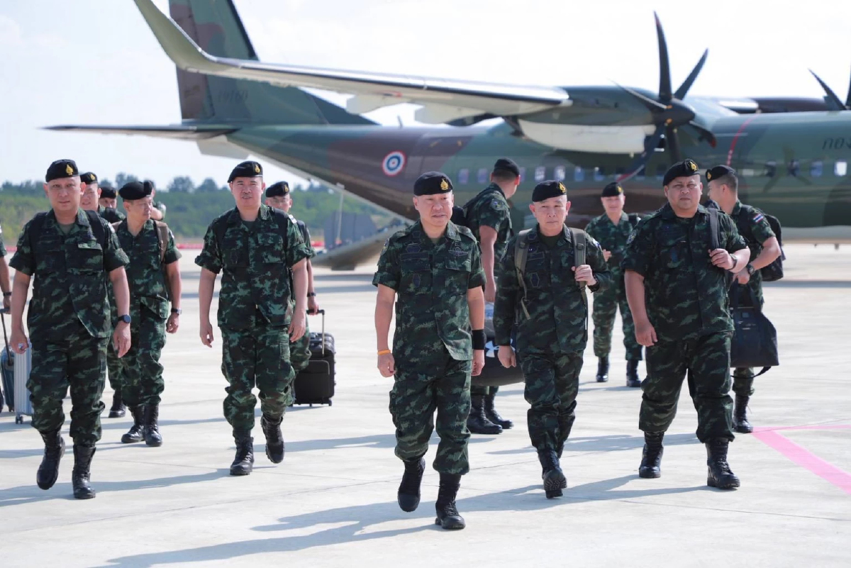 เสธ.ทบ. ร่วมบัญชาการรบ มทภ.2 - ผบ.กกล.สุรนารี ลั่น แผ่นดินไทย ต้องไม่ถูกท้าทาย