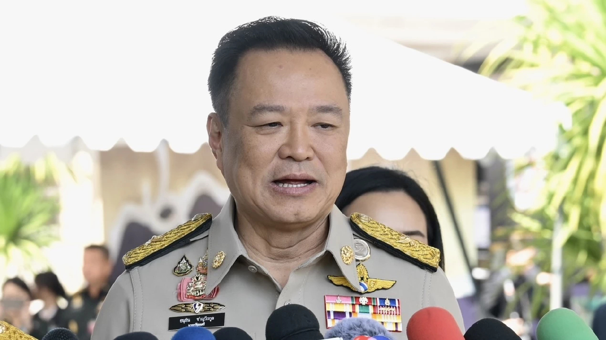 ‘อนุทิน’ ชี้ หาก ‘พท.’ ซักฟอก ว่าตาม ‘รธน.’ 12ธ.ค.คาดเข็มขัดนิรภัย