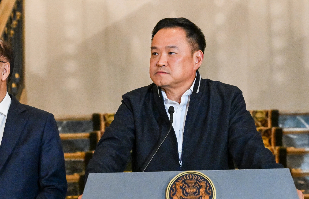 อ่านโพลนิด้าในสายตาบลูมเบิร์กคะแนนนิยมอนุทินลดขณะการเลือกตั้งใกล้เข้ามา