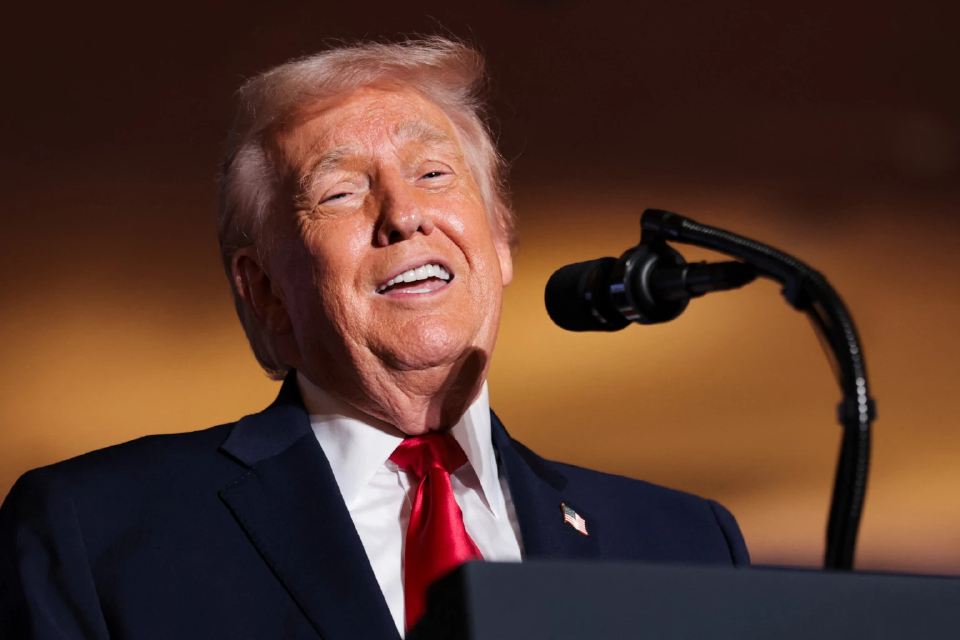 ทรัมป์เปิดตัววีซ่า'โกลด์การ์ด' จ่าย 1 ล้านดอลลาร์อยู่สหรัฐได้