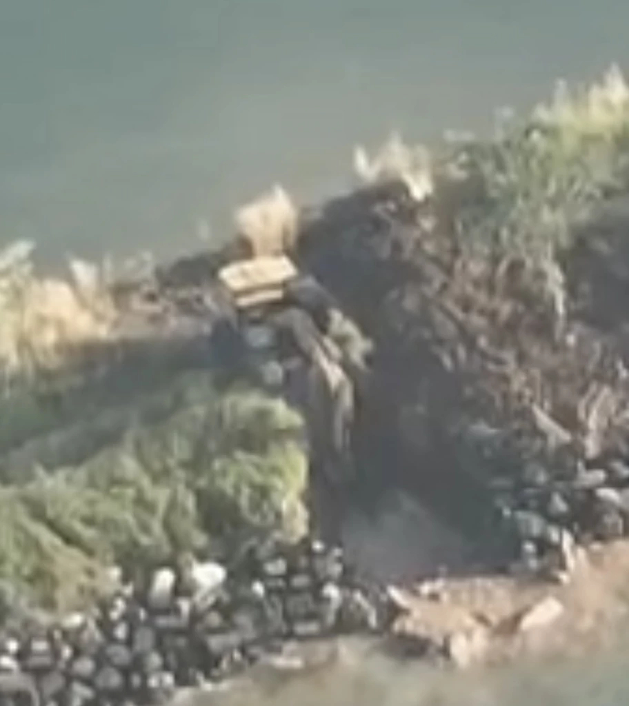 กัมพูชา ยอมทุบ เขื่อนสร้างยื่นลงทะเล หวังเปลี่ยนแปลงพื้นที่ หลัก กม.73