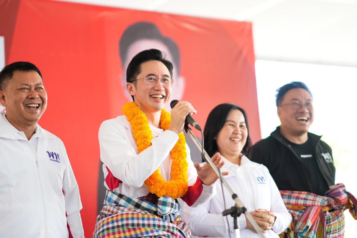 'พานทองแท้' เยี่ยม 'ทักษิณ' ให้กำลังใจ 'ยศชนัน' แคนดิเดตนายกฯ พท.