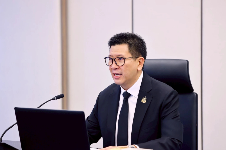 ‘คลัง’ ห่วงบาทแข็งค่าหนักสุดในรอบ 4 ปี ชี้เศรษฐกิจไทยรับไม่ได้