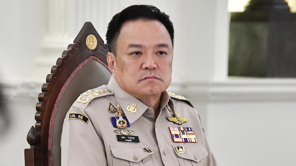 ‘อนุทิน’ เผย ม.ค.69 ยังทำงานบริหารราชการปกติ อำนาจเต็ม