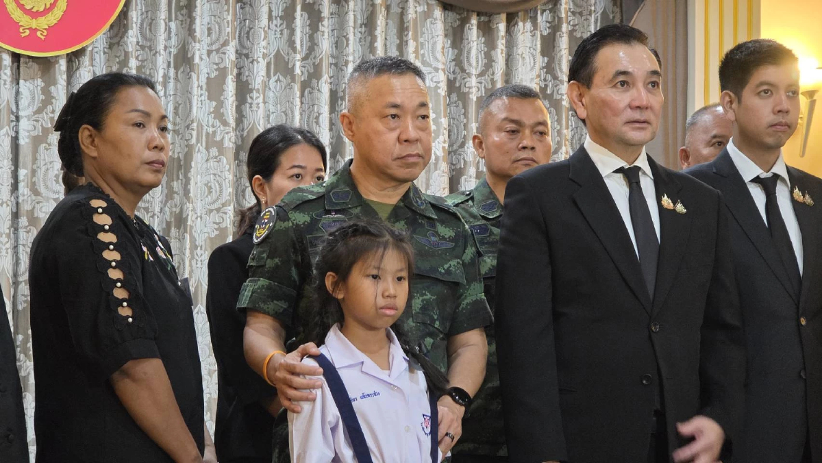 'สารัชถ์'มอบเงิน ทบ.ช่วยครอบครัว 23 ทหารพลีชีพปะทะชายแดนไทย-กัมพูชา