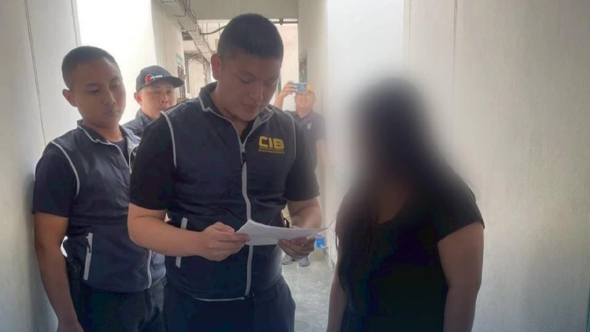 แก๊งสแกมเมอร์ สาวสวยหลอกเทรดทองผ่านแอปฯ 11 ล้าน บุกจับสาวแสบ