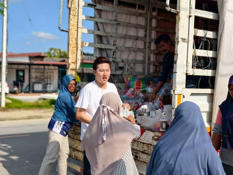 'พงศกร' พท.จี้รัฐบาลเร่งอัดงบฯ ฟื้นธุรกิจ-ท่องเที่ยวภาคใต้