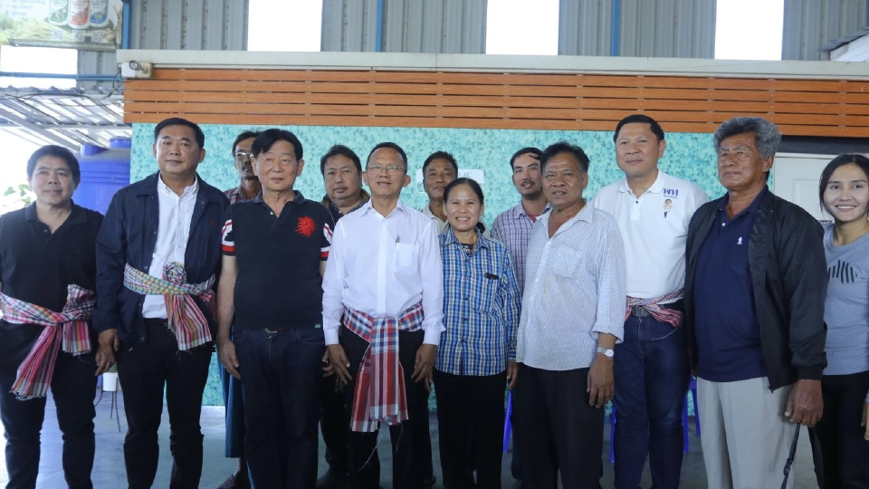 ‘สมศักดิ์-เสี่ยแฮงค์’ ควง ‘จิรทัศ’ ลุยอยุธยา พบ ชาวนา วางนโยบายเกษตร ‘พท.’