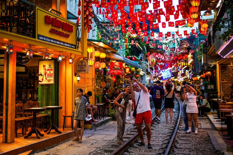 2025 ปีทองท่องเที่ยว 'เวียดนาม'  รับนักเที่ยวต่างชาติสูงสุดทุบสถิติใหม่