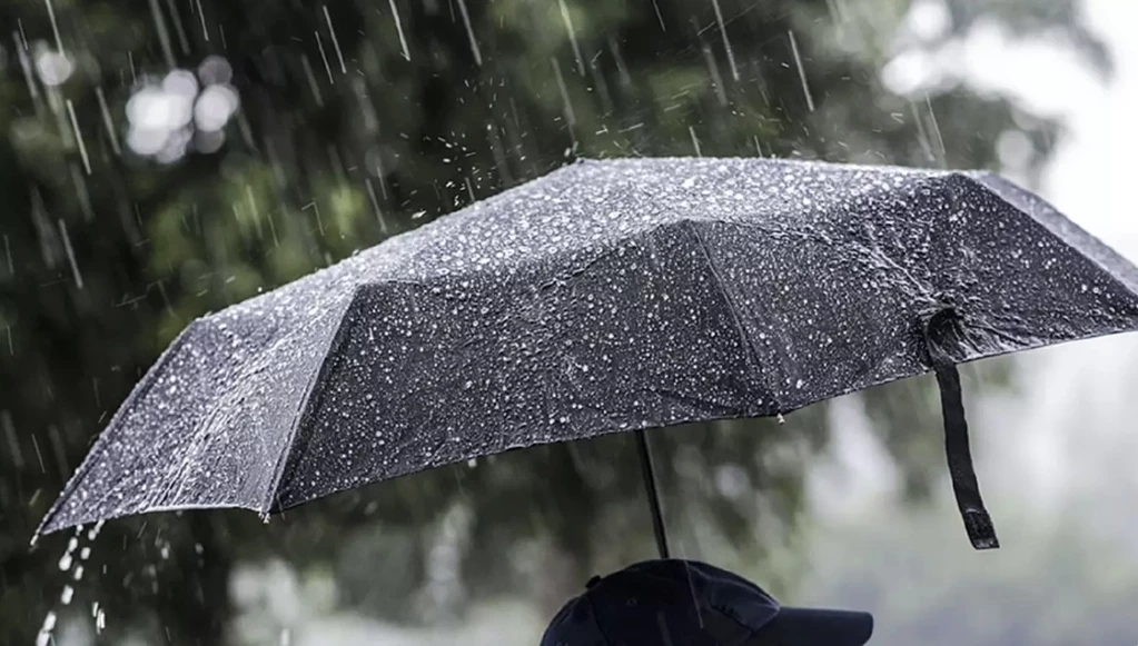 เตือนฝนถล่มใต้ 7 จว. ฝนตกหนัก ระวังน้ำท่วมฉับพลัน ไทยตอนบน-กทม. อุณหภูมิจะลดลงอีก