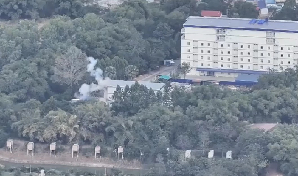 เปิดภาพ ถล่ม ตึกปอยเปต ฐาน สแกมเมอร์–พลซุ่มยิง โจมตีฝ่ายไทย