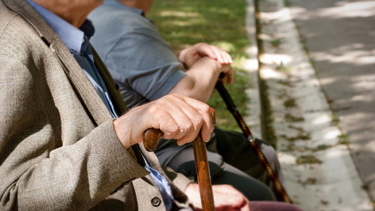 ปี 69 รัฐเจอศึกหนัก รายได้ภาษีเสี่ยงหลุดเป้า หนี้ครัวเรือนพุ่งสูง