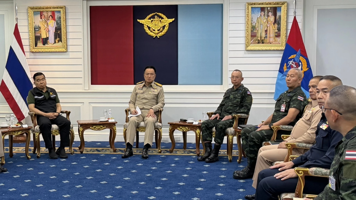 ‘อนุทิน’ ถก ผู้นำเหล่าทัพ ชายแดนกัมพูชา ก่อนคุย ‘ทรัมป์’ 3 ทุ่ม20