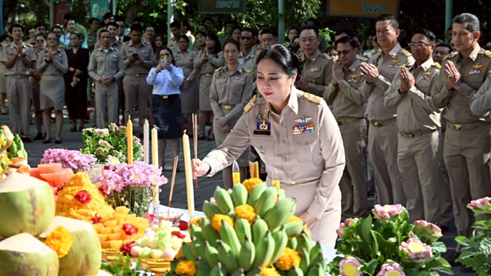 แห่รับ 'รวีวรรณ ภูริเดช' เข้ารับตำแหน่งวันแรก ปลัด ทส. คนใหม่