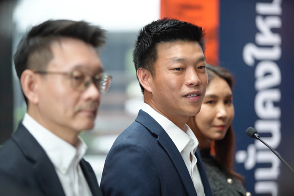 ‘เท้ง’ ไม่เสียใจทำ MOA ภท. กู้ภาพลักษณ์ ปลุกเลือก ปชน.ตั้งรัฐบาล