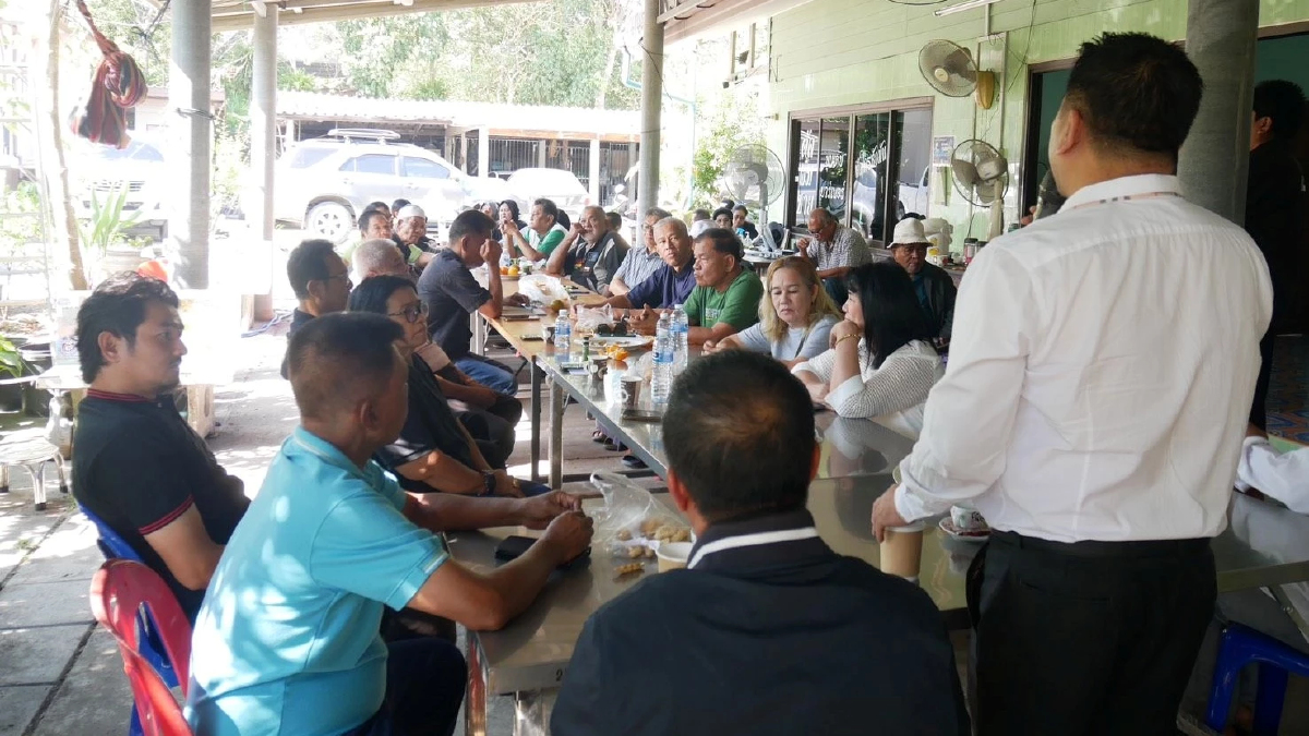 'ทินกร- สมเกียรติ' ตบเท้าเข้าภท.ลั่น! พร้อมรบศึกเลือกตั้ง69