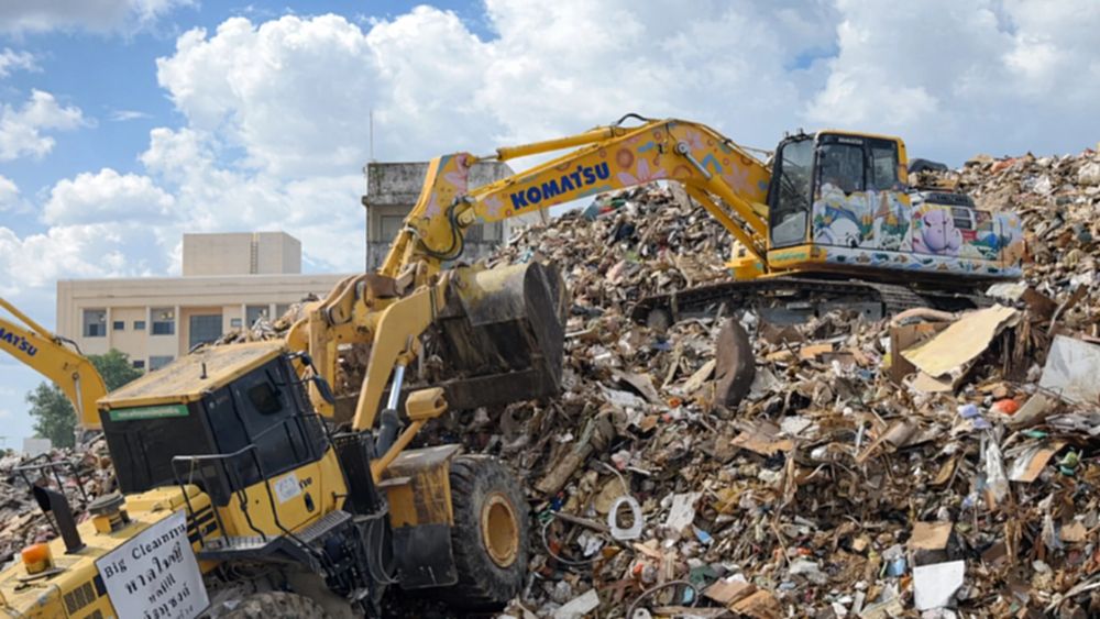 กลุ่มสยามกลการ ระดมเครื่องจักรยักษ์เคลียร์ขยะทะลุ 1 แสนตัน ในพื้นที่อุทกภัยภาคใต้