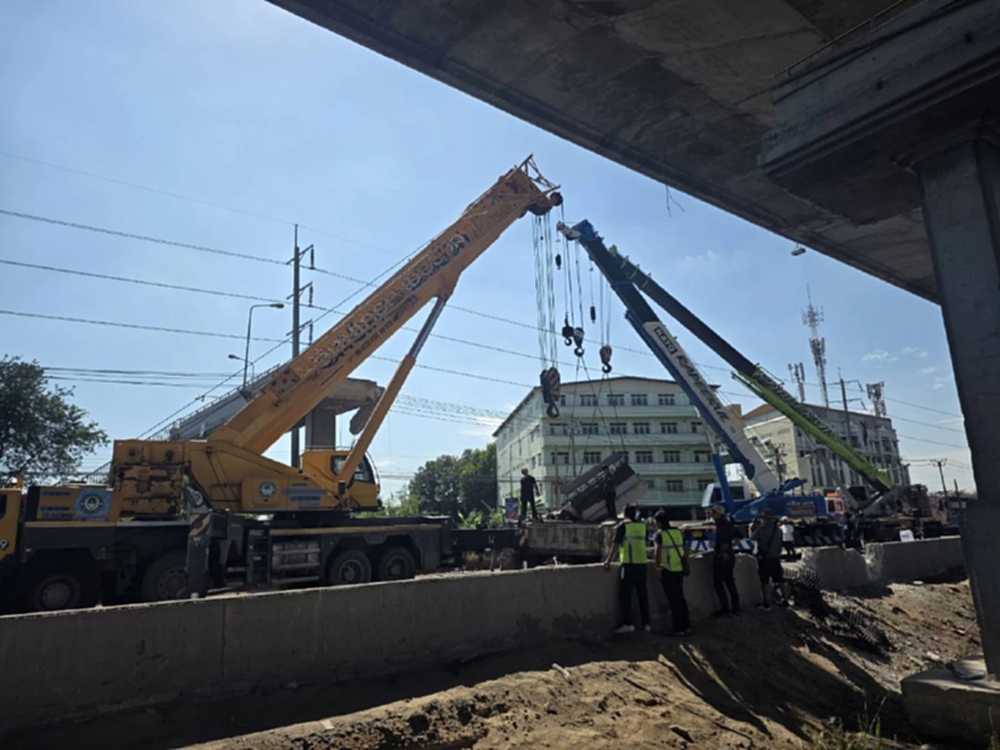 ทล. ตรวจโครงสร้างสะพานลอยถนนเทพรัตน คาดเปิดจราจรเย็นนี้