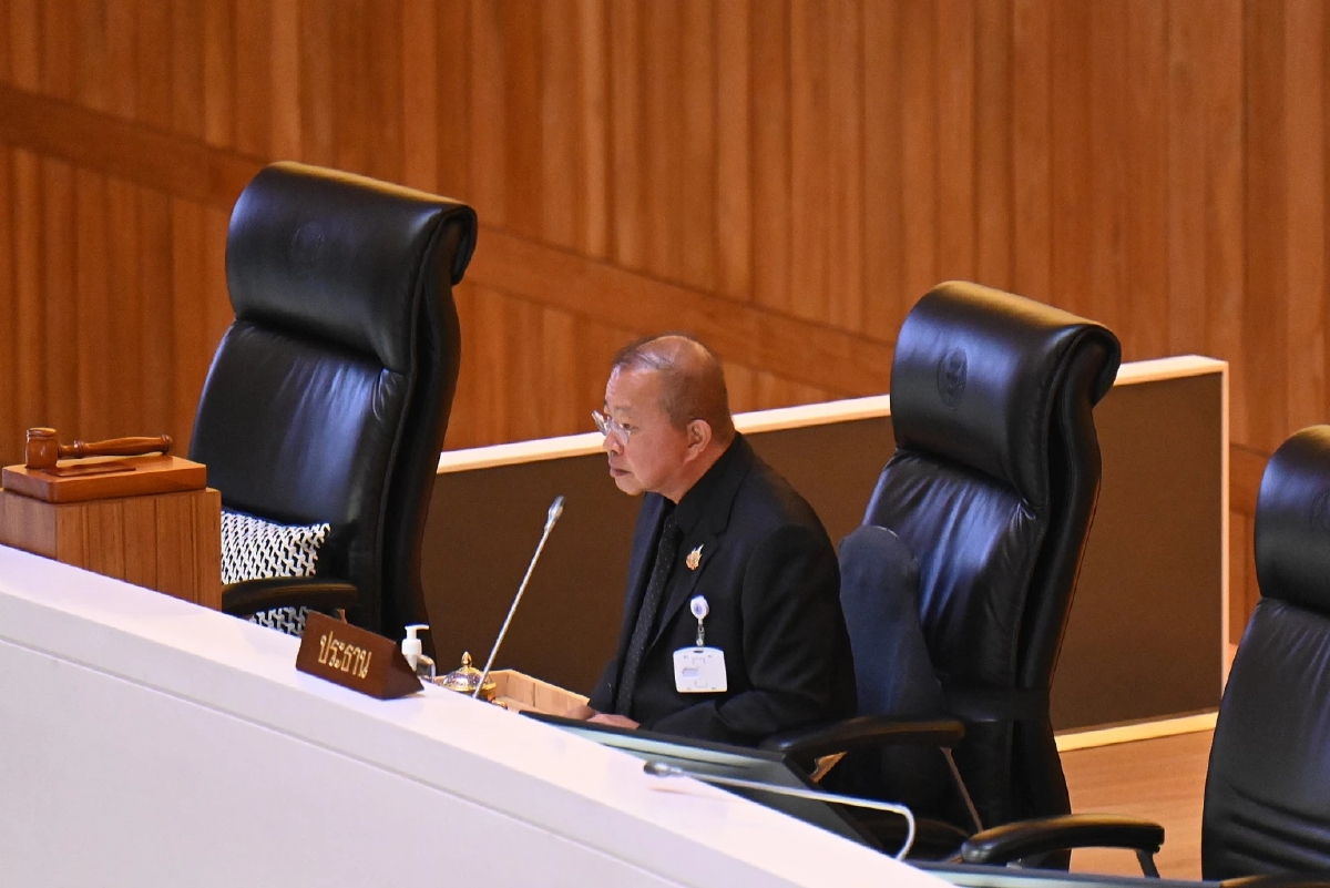 'วุฒิสภา' ไว้อาลัยทหารชายแดน ก่อนตั้ง กมธ.สอบประวัติ 2ว่าที่ กกต.