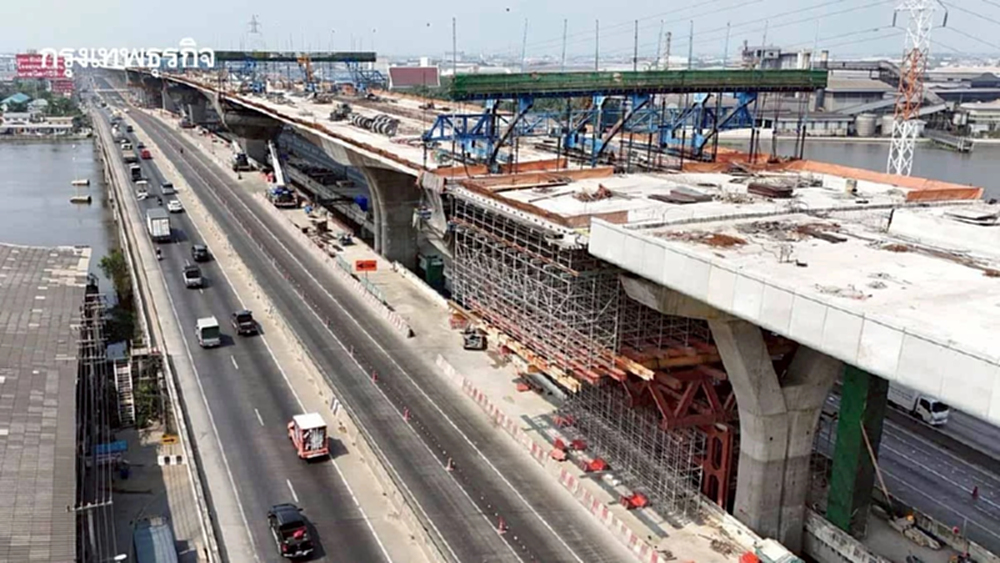 ถนนพระราม 2 เปิดเลนพิเศษ เร่งระบายรถขาเข้า-ออก หลังเคลียร์เครน LG