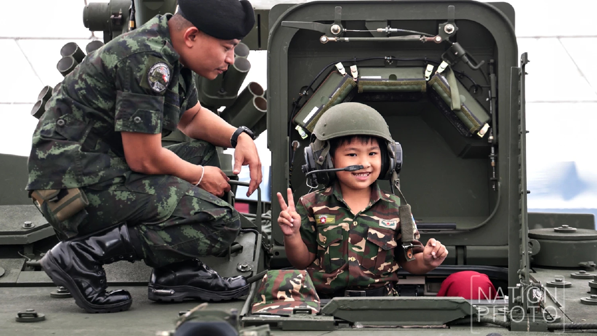 วันเด็ก ทบ. คึกคัก! จัดแสดงยุทโธปกรณ์ให้เด็กเรียนรู้ภารกิจ ปลูกฝังวินัยความรักชาติ