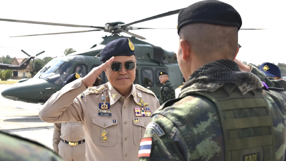 ‘อนุทิน’ ลงพื้นที่ชายแดน พบปะ ปชช. สั่งเร่งเยียวยา เผย ควบคุมสถานการณ์ได้