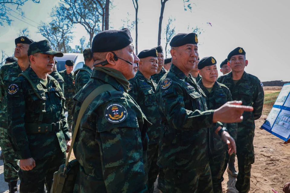 ผบ.ทบ.เยี่ยมชายแดนอีสานใต้ เข้มความมั่นคงทุกมิติ ป้องอธิปไตย