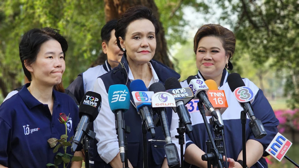 'ศุภจี'นำทัพหาเสียง เขตบางกะปิ - วังทองหลาง  ประชาชนแห่ถ่านรูปให้กำลังใจ