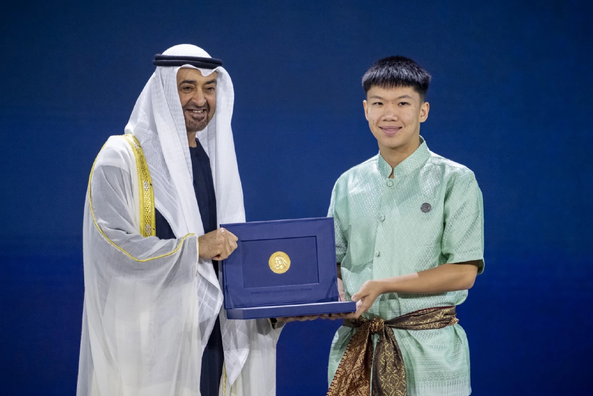 'สิทธิ์ศกร จันทร์ตระกูล' นำทีมคว้ารางวัล Zayed Sustainability Prize 2026 ข้าวคาร์บอนต่ำ