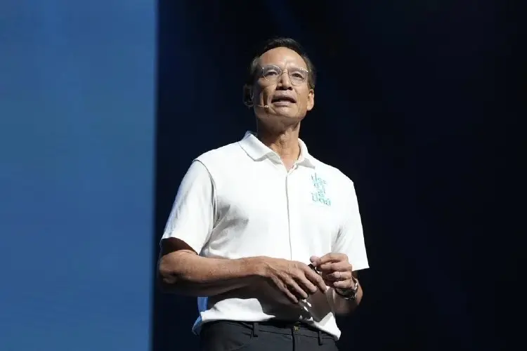 'กรณ์' ชี้นโยบายสุ่มแจกล้าน 'พท.' ทำการบ้านน้อย เสี่ยงทำไม่ได้