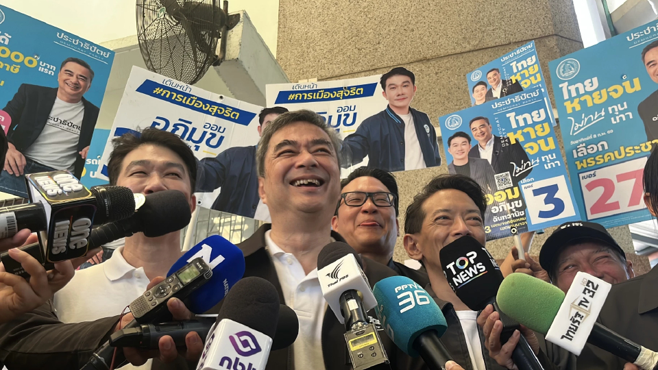 'อภิสิทธิ์' ขอบคุณ คนสงขลา หนุนปชป. วอน 'กกต.'คุมเข้มซื้อเสียง