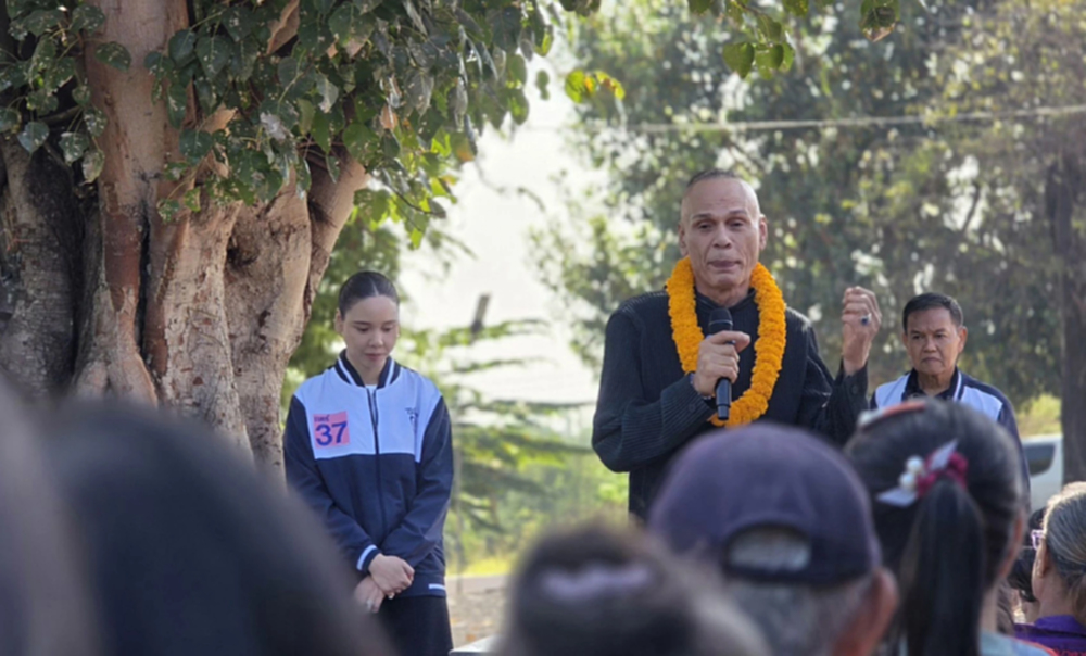 'ซาบีดา-ชาดา'  อ้อนคนอุทัยธานี กาทั้งคน-พรรค ได้คุณภาพชีวิต คนละครึ่งพลัส