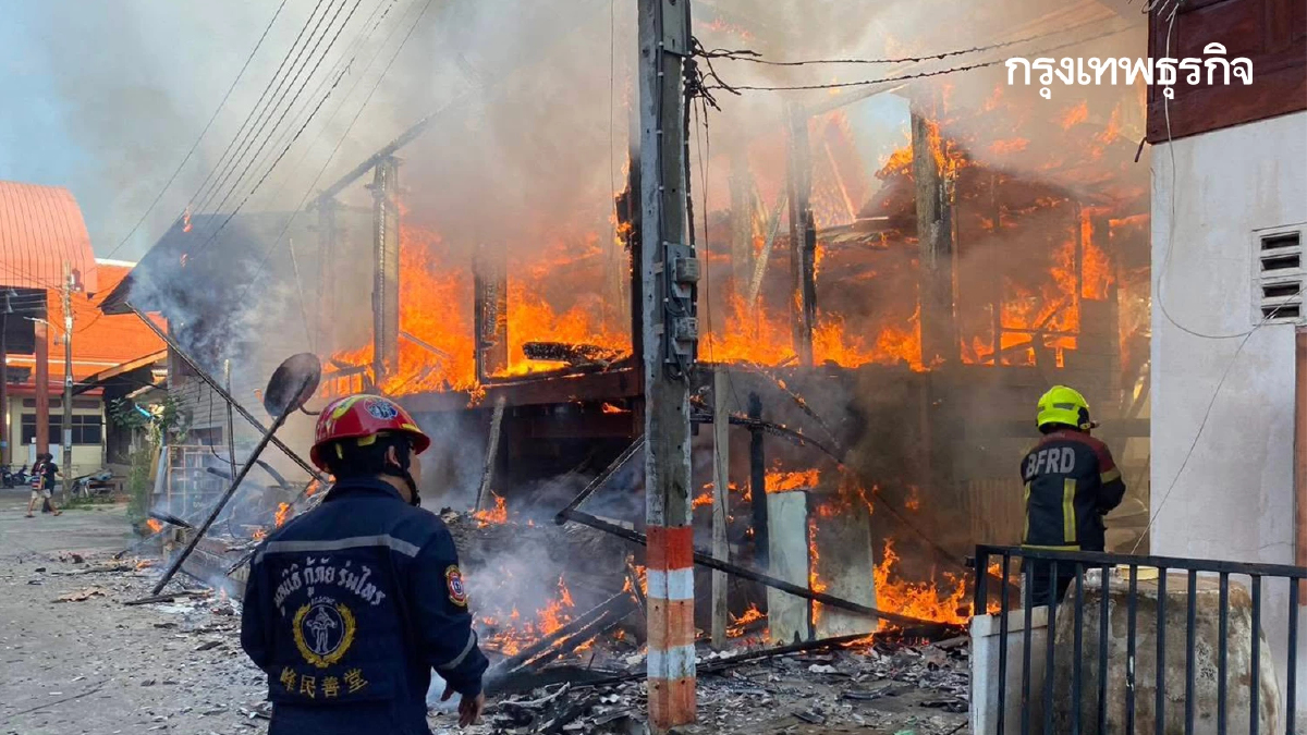 ด่วน ไฟไหม้วัดดัง ซอยนิมิตใหม่ 19 คลองสามวา กู้ภัยเร่งฉีดน้ำ ดับไฟ