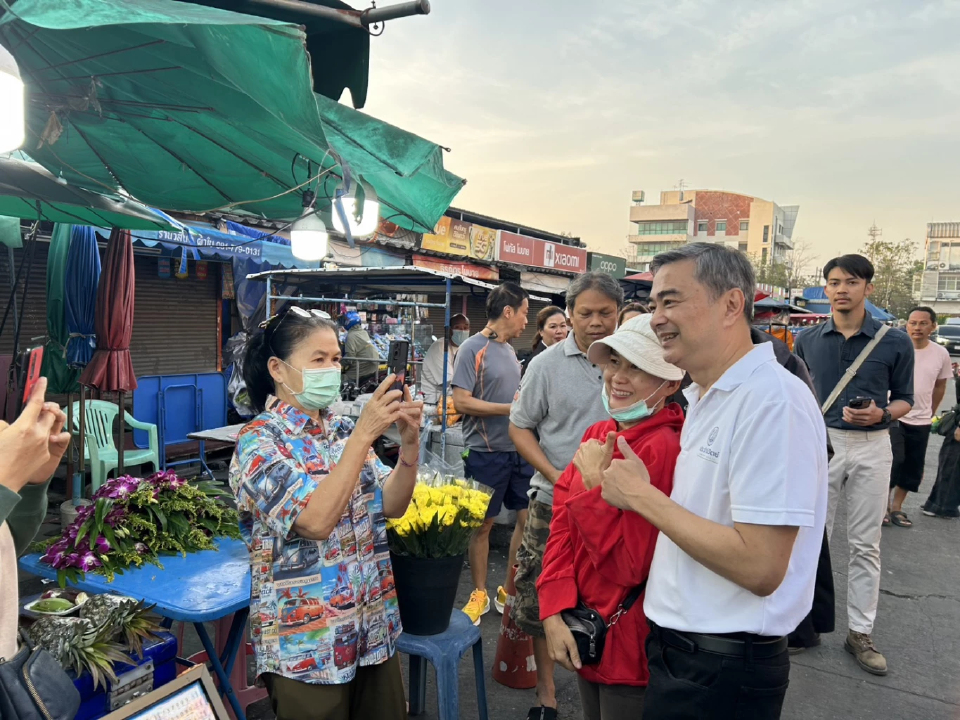 'อภิสิทธิ์' เตรียมเดินสายภาคใต้ ย้ำกระแสไม่เลือกคนซื้อเสียง