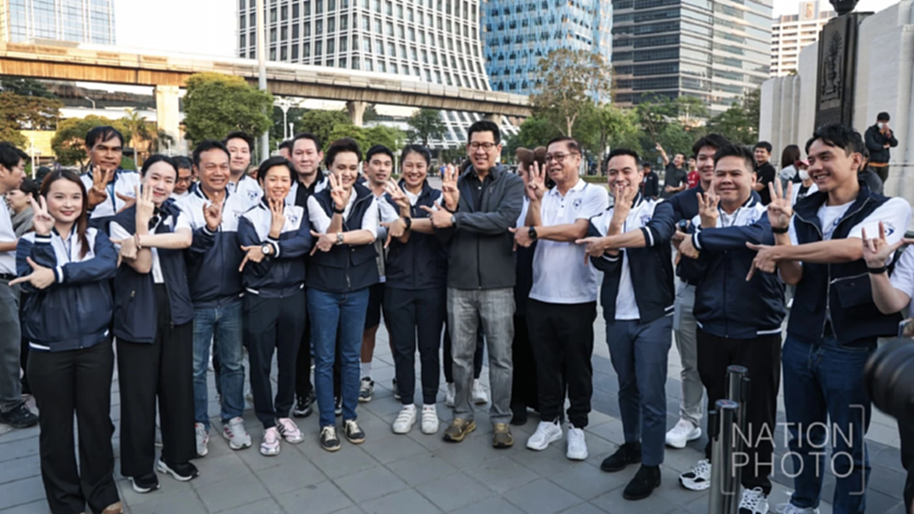 ‘ศุภจี-เอกนิติ-สีหศักดิ์’ ประเดิมหาเสียงสวนลุมฯ ขอคะแนนคนกทม.