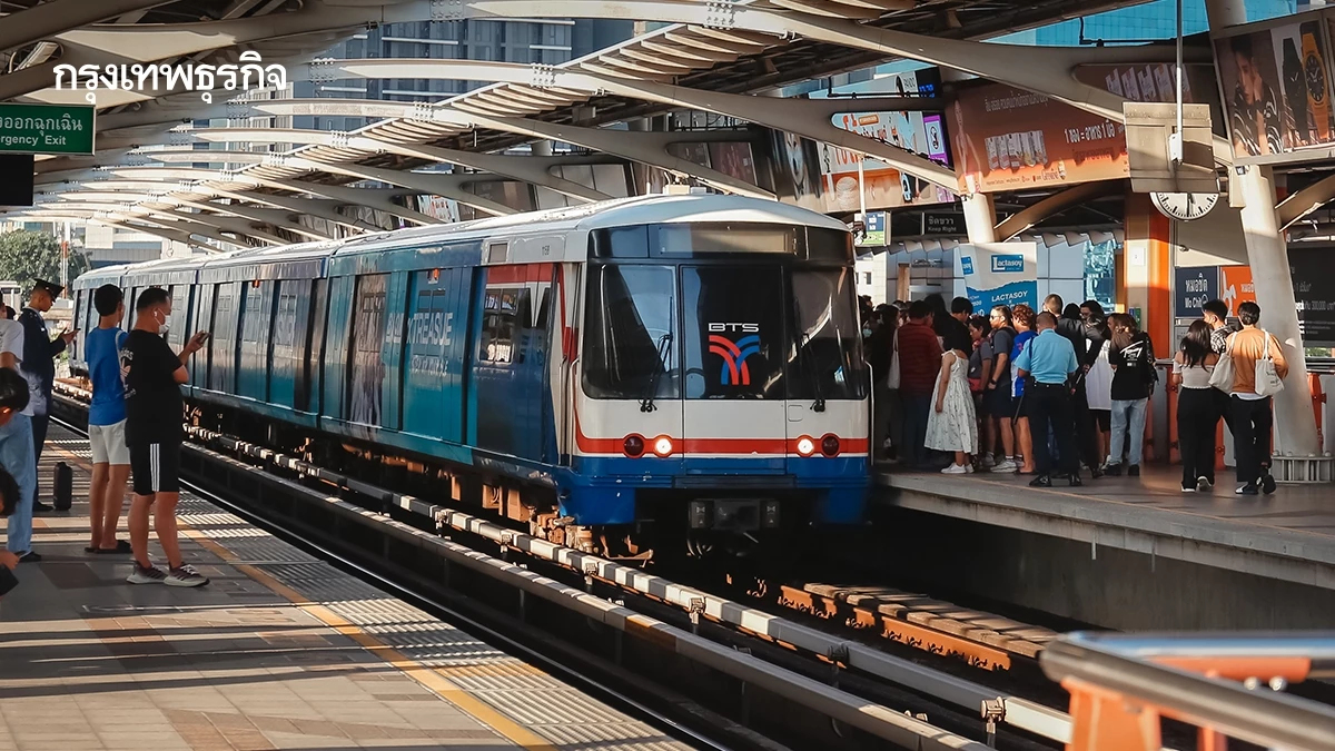 สรุปยอดเดินทางปีใหม่พุ่ง 1.4 ล้าน สายสีทองทุบสถิติ รับเคานท์ดาวน์