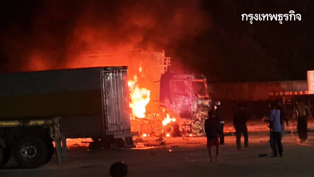 ด่วน! คนร้าย ลอบวางระเบิด เผารถพ่วง คาโกดังปาเสมัส อ.สุไหงโก-ลก