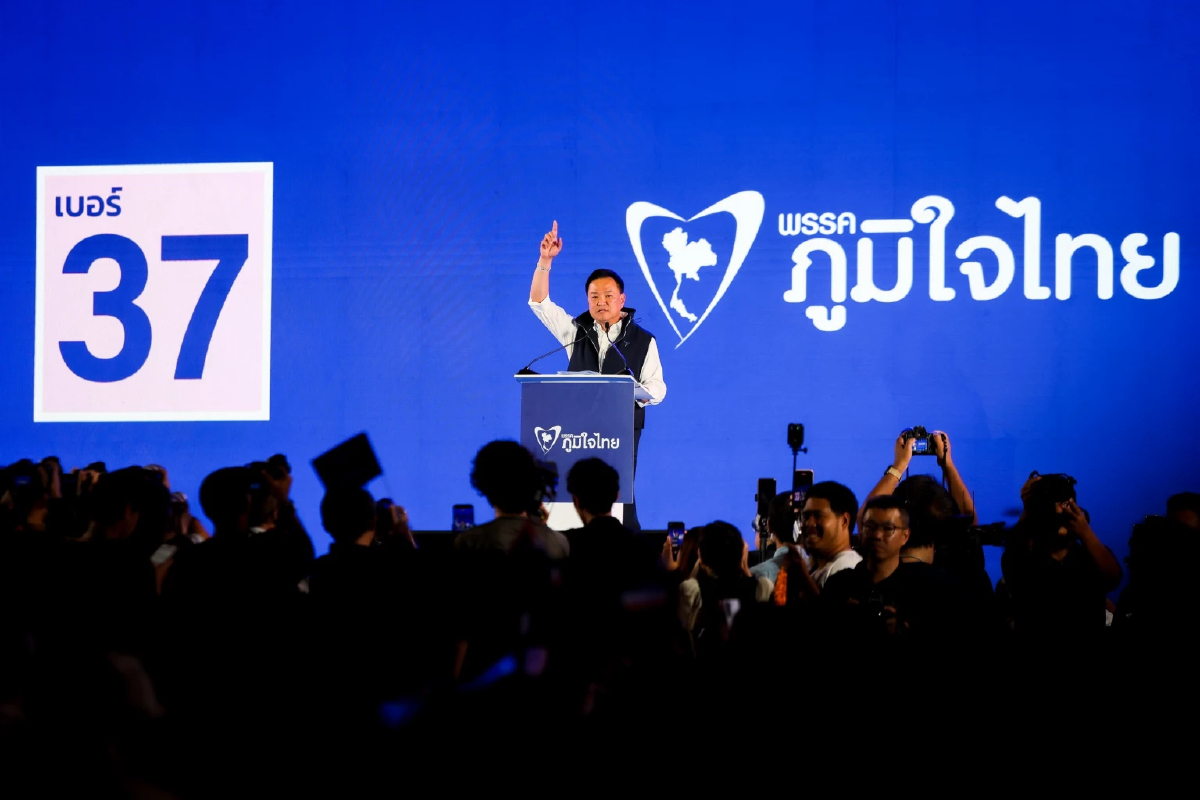 'อนุทิน' ลั่นไม่ใช่ 'หลานอังเคิล' พร้อมทำตาม 4 คำสั่งประชาชน ป้องอธิปไตย-สถาบัน-แก้ศก.