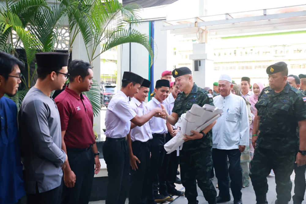 'พล.อ.บุญสิน'  ขอพลังคนรุ่นใหม่  รวมพลังรักษาอธิปไตยชาติ