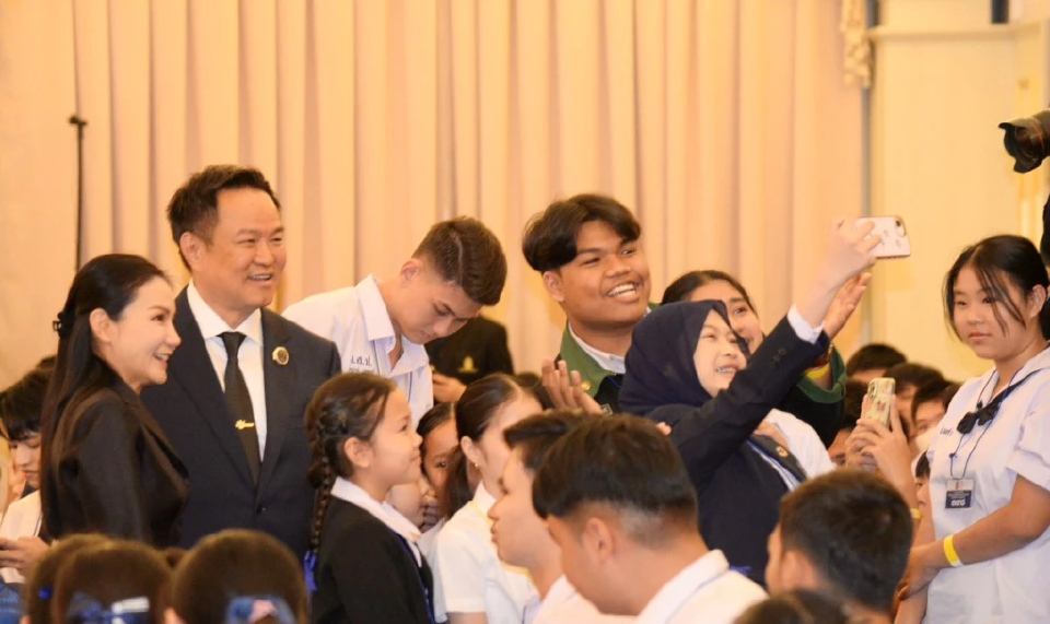 "นฤมล"นำเยาวชนดีเด่นเยี่ยมคาราวะนายกฯรับวันเด็กแห่งชาติ 2569