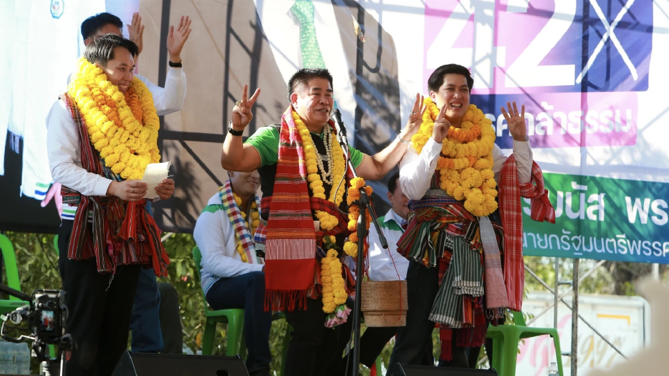 ‘กล้าธรรม’ ปราศรัยใหญ่ร้อยเอ็ด ลั่น ถึงโค้งสุดท้าย ไม่เคยแพ้ใคร