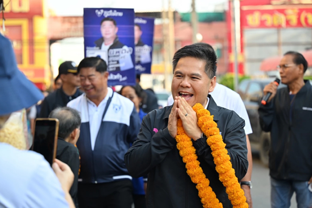 'วราวุธ' ลุยสุพรรณบุรี บอกทุกเขตเสี่ยง ฝ่ายตรงข้ามแย่งคะแนน