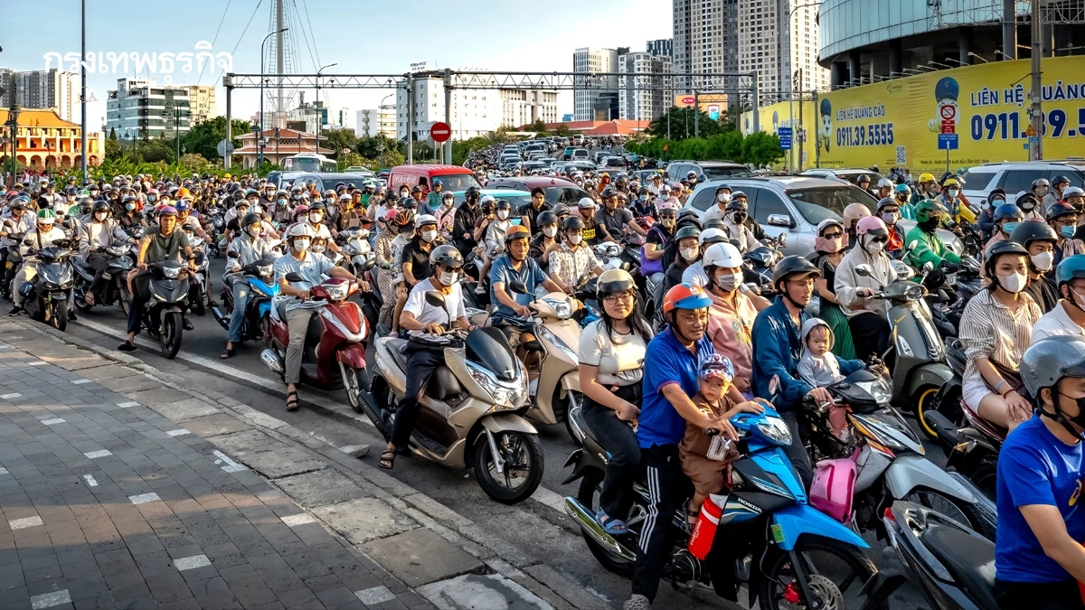 โฮจิมินห์จ่อ ‘แบนมอเตอร์ไซค์น้ำมัน’ ! ตั้งเป้าใช้อีวี 100% ใน 4 ปี