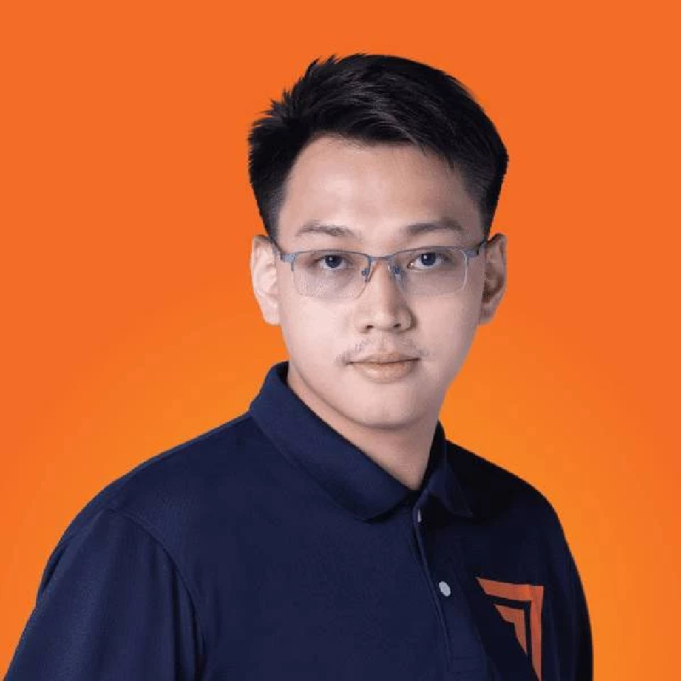 เปิดประวัติ 'รัชต์พงศ์' ผู้สมัคร สส. ปชน. พันเว็บพนันออนไลน์