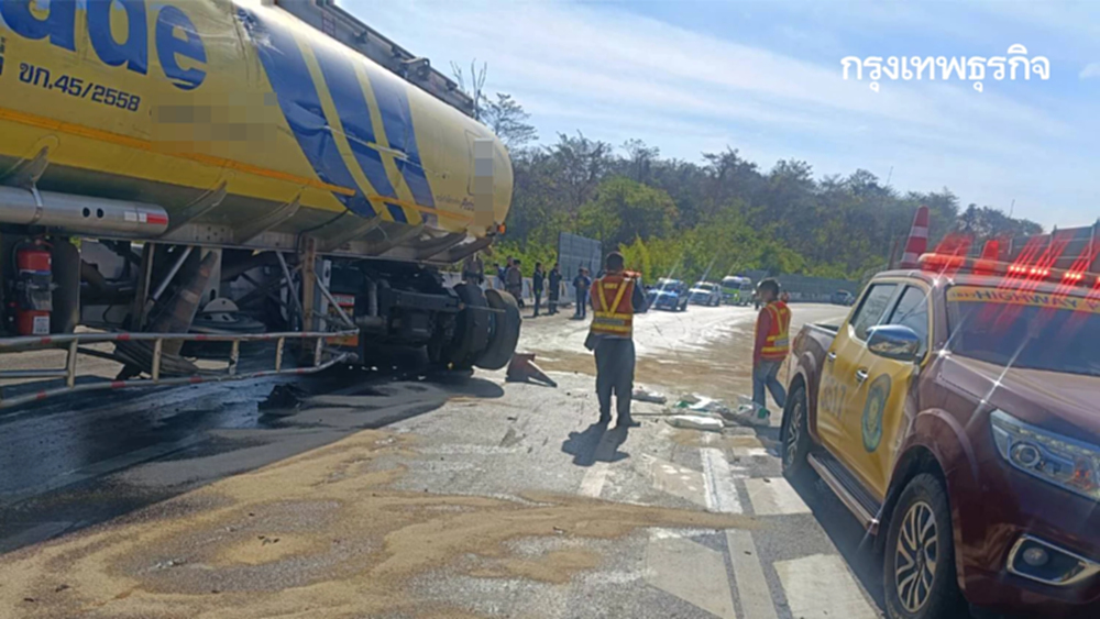 ด่วน! อุบัติเหตุ ไฟไหม้รถบรรทุกน้ำมันดีเซล ปิดถนน 304 ขาเข้า 100%