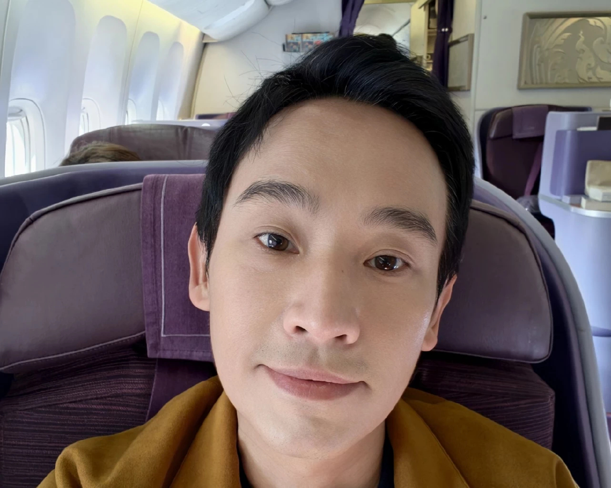 'พิธา' โพสต์นั่งเครื่องบิน คาดกลับไทย ขึ้นเวทีใหญ่ ปชน. 25 ม.ค.