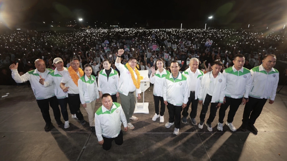 ‘กล้าธรรม’ ปราศรัยใหญ่ใต้ ท้าชนนายทุนทวงที่ส.ป.ก. แขวะบางพรรคยุบสภาหนี