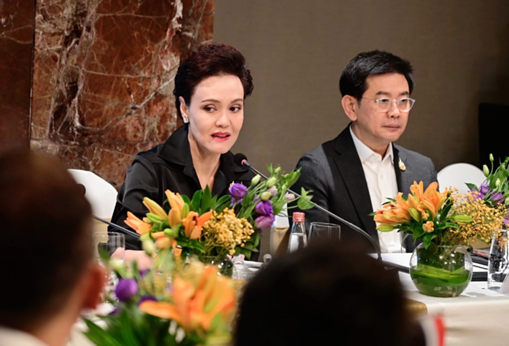 “พาณิชย์” ถก 6 บิ๊กเอกชนไทยในอินเดีย รับฟังโอกาสและความท้าทาย พร้อมสนับสนุนเศรษฐกิจสีเขียว และห่วงโซ่อุปทานรองรับการพัฒนาอุตสาหกรรมและการบริโภคที่เติบโตในอินเดีย