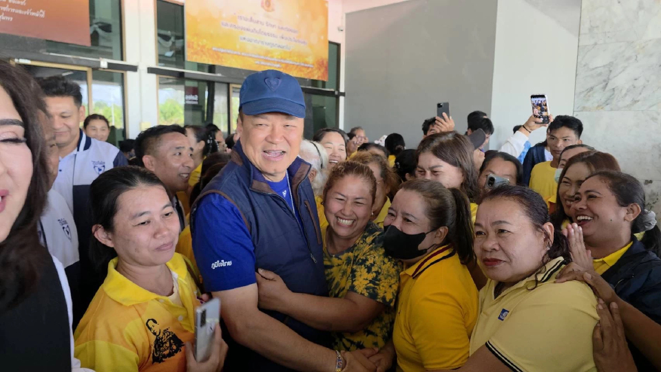 'อนุทิน​' ลุยหาเสียง​​ชุมพร ขอ​'ภูมิใจ​ไทย' ยกจังหวัด​ ลั่นคนละครึ่งกลับมาแน่​